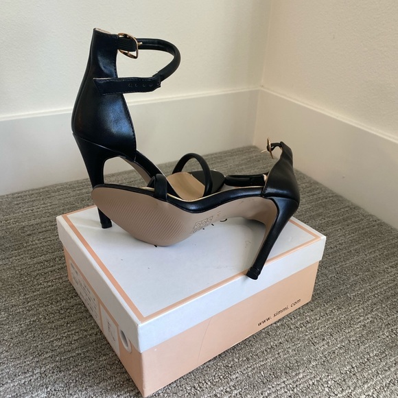 Simmi heels - Picture 2 of 3